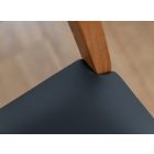 Piero szék, fekete ülőfelülettel