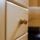 Claudia 1 ajtós, 1 fiókos fenyő éjjeliszekrény