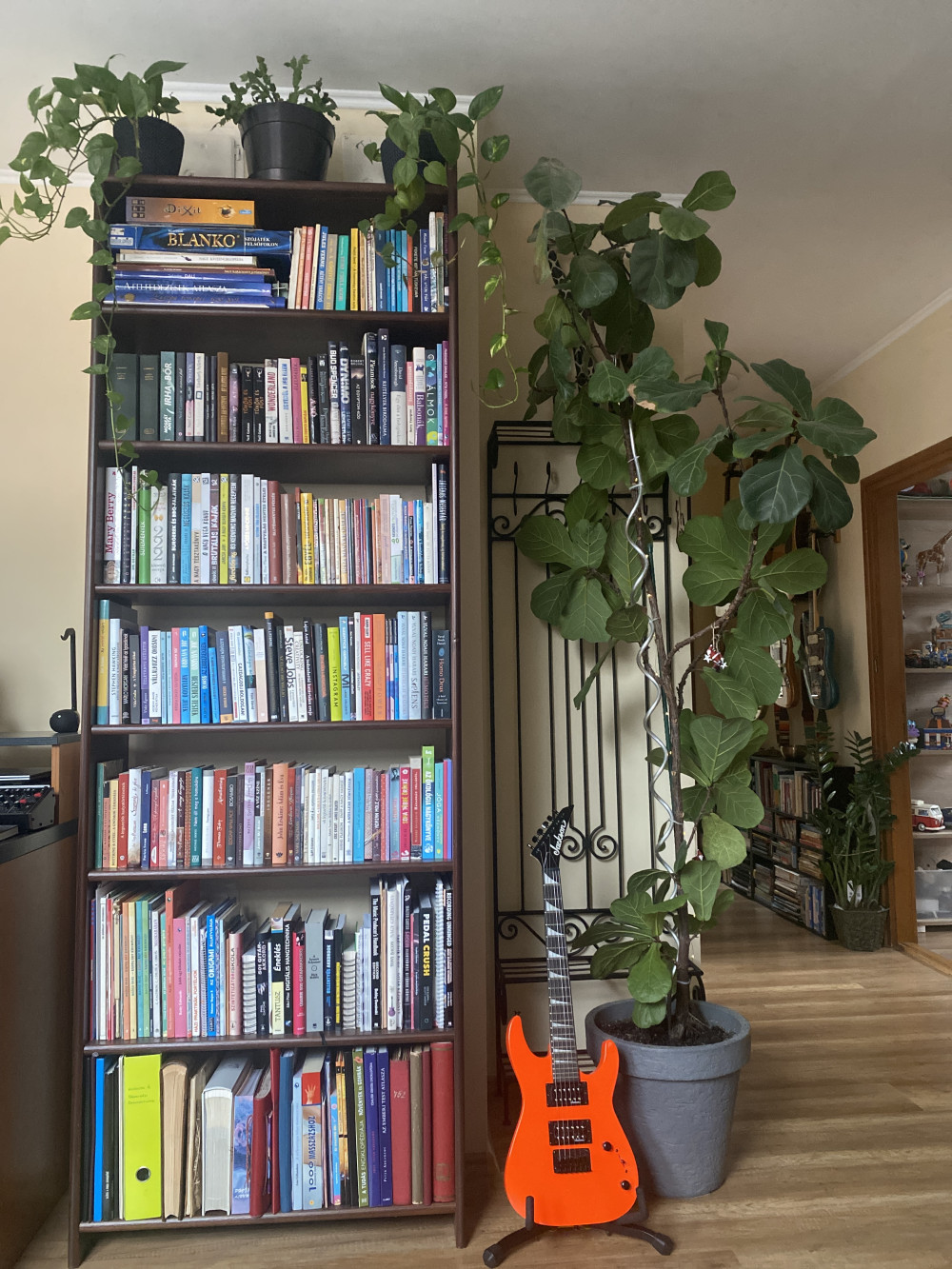 Claudia álló nagy polc 240 cm magas
